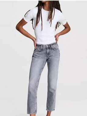 NWT Dre Low-Rise Boyfriend - Diamond Slim Fit Broken In Light Grey Jean size 25